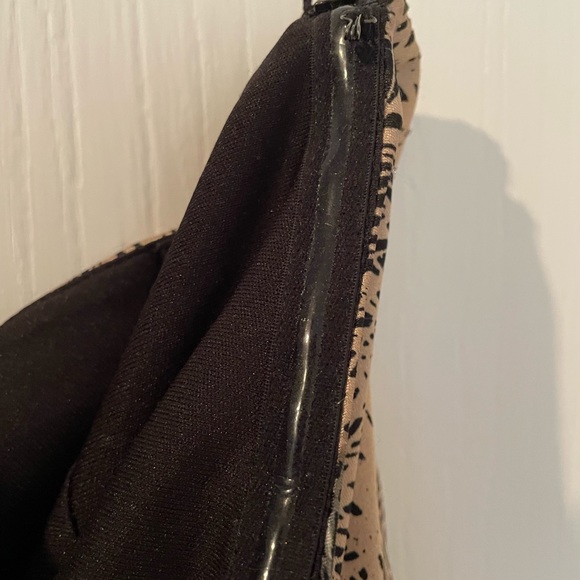 One Shoulder Black and Gold Satin Dress Feather Detail Sz 14 - Picture 6 of 9